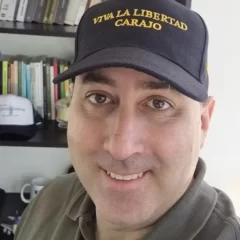 Detuvieron a Fernando Cerimedo en Bolivia, exasesor de Milei, por el atentado a una activista política