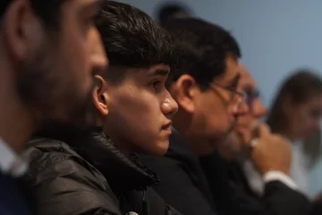Inició el juicio por el crimen del ex policía en Río Gallegos: qué declararon los imputados y la fiscalía propuso 23 testigos Inició el juicio por el crimen del ex policía en Río Gallegos: qué declararon los imputados y la fiscalía propuso 23 testigos