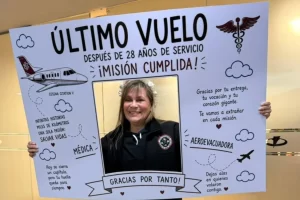 Después de 28 años de servicio, la Dra. Liliana Behr realizó su último vuelo sanitario Después de 28 años de servicio, la Dra. Liliana Behr realizó su último vuelo sanitario