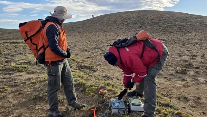 El Gobierno de Santa Cruz explora su suelo para concoer su potencial en tierras raras. El Gobierno de Santa Cruz explora su suelo para concoer su potencial en tierras raras.