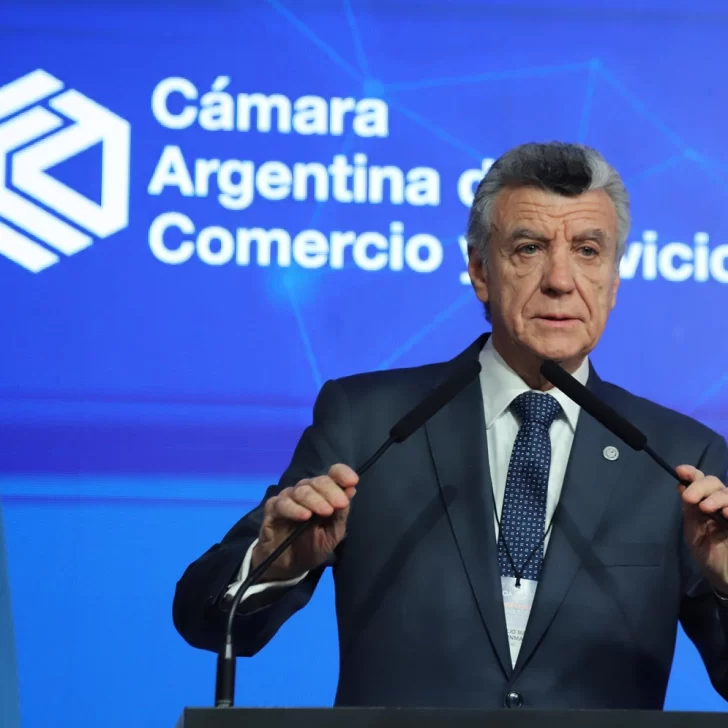 Mario Grinman reconoció cierres y pérdida de empleos en comercios, pero dijo que “vale la pena” para transformar el país Mario Grinman reconoció cierres y pérdida de empleos en comercios, pero dijo que “vale la pena” para transformar el país