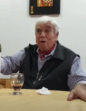 Profundo pesar en Río Gallegos por el fallecimiento de Pedro Huanquinao, reconocido músico y vecino del barrio Fátima Profundo pesar en Río Gallegos por el fallecimiento de Pedro Huanquinao, reconocido músico y vecino del barrio Fátima