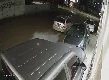 Apareció a metros de la Policía Federal el Citroën robado durante la madrugada en el barrio Newbery Apareció a metros de la Policía Federal el Citroën robado durante la madrugada en el barrio Newbery