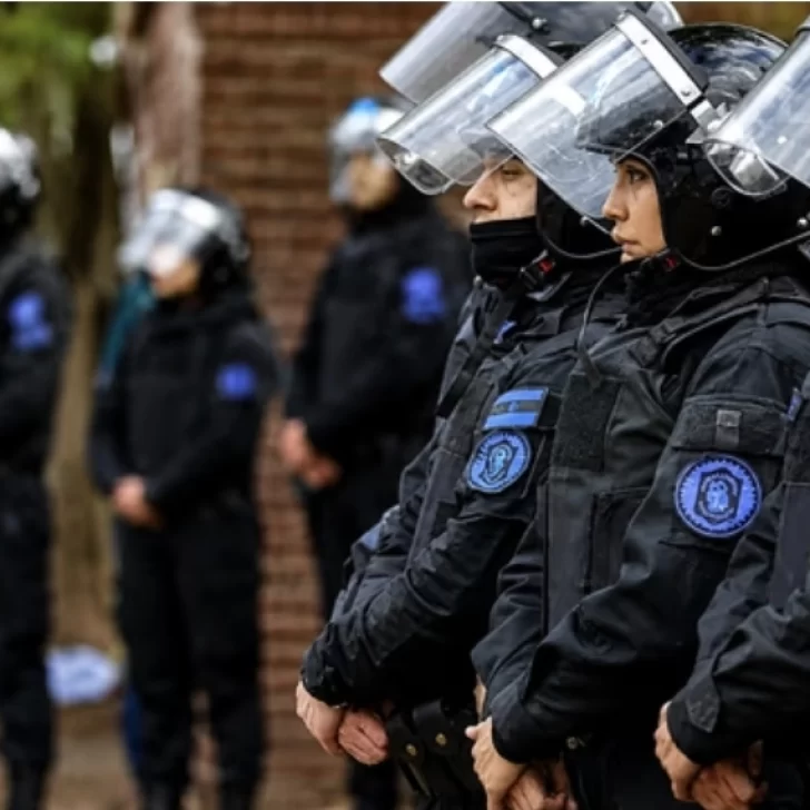Confirmaron un bono extraordinario para Fuerzas Armadas y fuerzas de seguridad federales: quienes cobran y cuando se paga Confirmaron un bono extraordinario para Fuerzas Armadas y fuerzas de seguridad federales: quienes cobran y cuando se paga