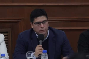 Vidal pidió el acuerdo legislativo para designar a tres juezas en Río Gallegos y Caleta Olivia Vidal pidió el acuerdo legislativo para designar a tres juezas en Río Gallegos y Caleta Olivia