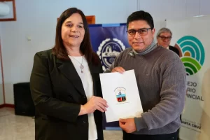 En su 53° aniversario de su fundación, Tres Lagos declaró Huésped de Honor al gobernador Claudio Vidal