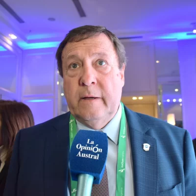 Weretilneck respaldó al embajador de Estados Unidos en la disputa con Huawei: “Defiende a su país y a sus compañías”
