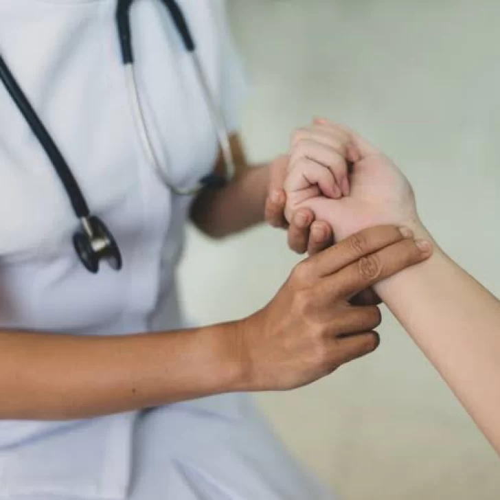 El Gobierno estableció nuevas condiciones para atender a extranjeros en hospitales públicos El Gobierno estableció nuevas condiciones para atender a extranjeros en hospitales públicos