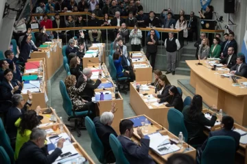 Diputados debaten la reforma electoral en Santa Cruz tras la eliminación de la Ley de Lemas Diputados debaten la reforma electoral en Santa Cruz tras la eliminación de la Ley de Lemas