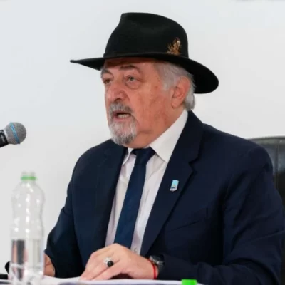 Pasivos ambientales en Chubut: Comodoro demandó a YPF, rechazó el acuerdo con Provincia y alertó a la Comisión Nacional de Valores