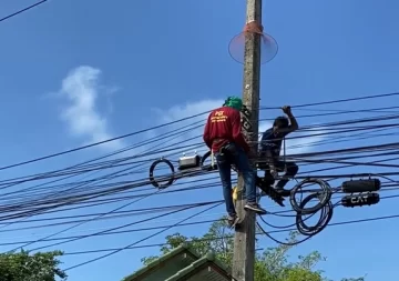 Puerto Madryn: cobraba hasta $80 mil por instalar cable clandestino y ahora enfrenta una investigación judicial Puerto Madryn: cobraba hasta $80 mil por instalar cable clandestino y ahora enfrenta una investigación judicial
