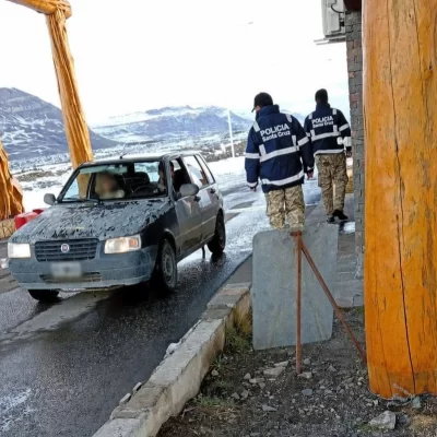 La Policía reforzó los controles preventivos en rutas y accesos para fortalecer la seguridad en El Calafate