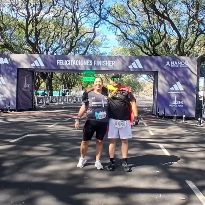 Elba Arruga: 21 kilómetros, una medalla y una historia de compañerismo en Buenos Aires
