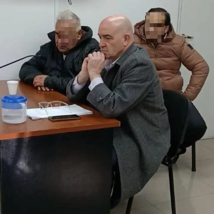 Préstamos, amenazas y viviendas en la mira: acusan a una banda de quedarse con propiedades en Puerto Madryn Préstamos, amenazas y viviendas en la mira: acusan a una banda de quedarse con propiedades en Puerto Madryn