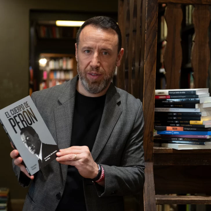 “El cuerpo de Perón”: Facundo Pastor presenta en Río Gallegos una historia que “parece sacada de una serie” “El cuerpo de Perón”: Facundo Pastor presenta en Río Gallegos una historia que “parece sacada de una serie”