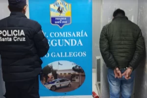 Detuvieron a un hombre acusado de filmar en el baño de mujeres de un supermercado de Río Gallegos