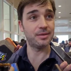 Torres “largará” el 19 de septiembre la carrera de Crónica en Rawson y le reconfirmó a La Opinión Austral que desdoblará las elecciones en Chubut