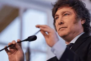 Milei celebró la media sanción a la reforma del Banco Central: “Ahora a pelearla en el Senado” Milei celebró la media sanción a la reforma del Banco Central: “Ahora a pelearla en el Senado”