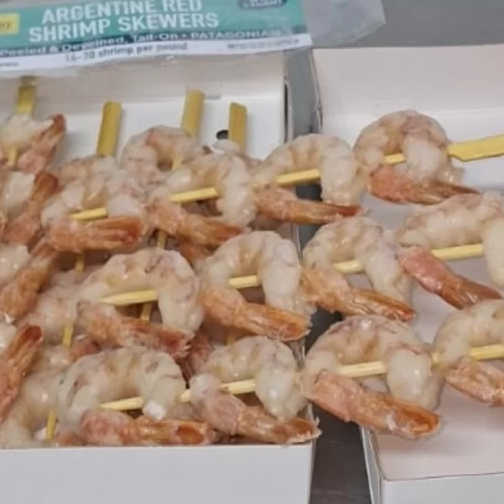 En Puerto Deseado se certificó la primera exportación de brochetas de langostino hacia EE UU En Puerto Deseado se certificó la primera exportación de brochetas de langostino hacia EE UU