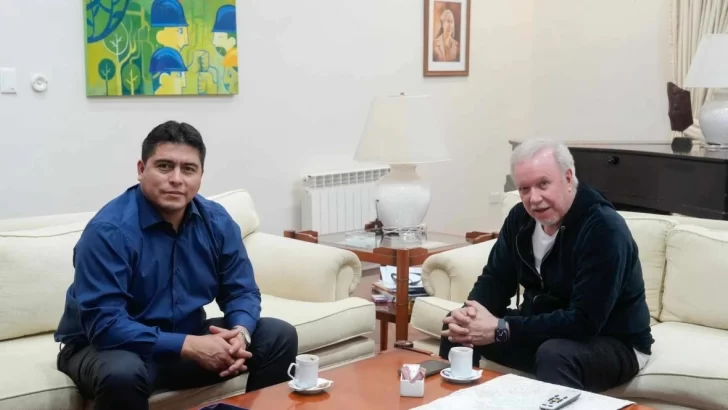  En abril del 2025 se habían reunido el gobernador Claudio Vidal y el exmandatario y ahora diputado provincial, Daniel Peralta.