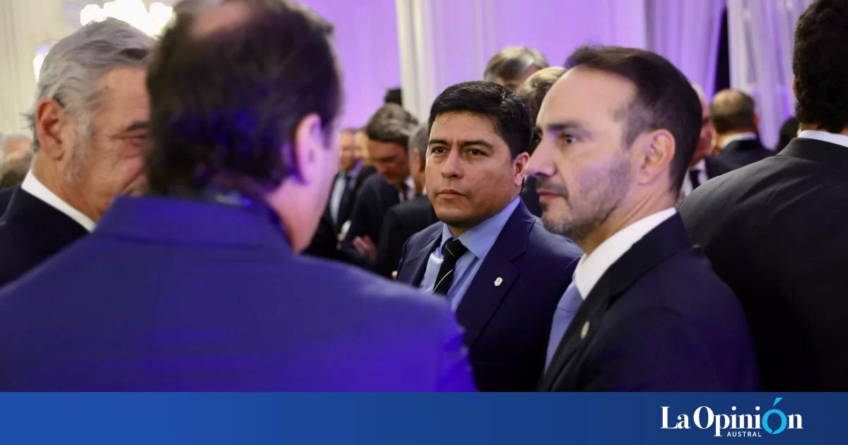 Vidal presenta la agenda productiva para Santa Cruz en la Argentina Week en Paris