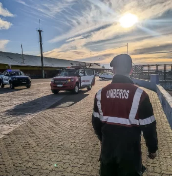 Río Gallegos: asistieron a una persona en situación de vulnerabilidad en el Muelle Fiscal Río Gallegos: asistieron a una persona en situación de vulnerabilidad en el Muelle Fiscal