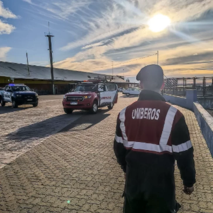 Río Gallegos: asistieron a una persona en situación de vulnerabilidad en el Muelle Fiscal Río Gallegos: asistieron a una persona en situación de vulnerabilidad en el Muelle Fiscal