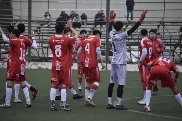 Deportivo Esperanza dio el batacazo de visitante y le ganó 2 a 1 a Bancruz Deportivo Esperanza dio el batacazo de visitante y le ganó 2 a 1 a Bancruz