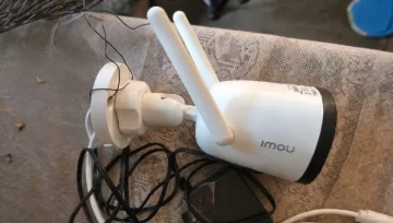 Robó una cámara de seguridad, la instaló en su casa y el dueño lo observaba en vivo Robó una cámara de seguridad, la instaló en su casa y el dueño lo observaba en vivo