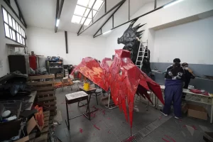 Después de 12 años, el Polivalente de Arte vuelve a presentarse en el desfile de carrozas de Primavera Después de 12 años, el Polivalente de Arte vuelve a presentarse en el desfile de carrozas de Primavera