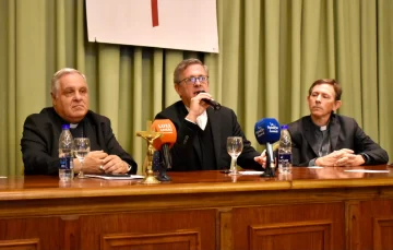 “Bienvenidos todos, vayan y anuncien”: la Iglesia presentó el lema para recibir a León XIV y pidió evitar la grieta “Bienvenidos todos, vayan y anuncien”: la Iglesia presentó el lema para recibir a León XIV y pidió evitar la grieta