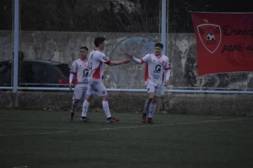 Escorpión goleó 6-0 a Santa Cruz FC y se mantiene firme en la cima de la Zona 3 Escorpión goleó 6-0 a Santa Cruz FC y se mantiene firme en la cima de la Zona 3