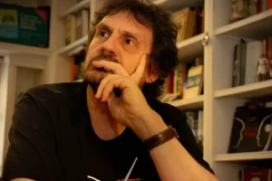 Felipe Pigna palpitó la presentación de su libro en “Desorden en la mesa”, el streaming de La Opinión Austral Felipe Pigna palpitó la presentación de su libro en “Desorden en la mesa”, el streaming de La Opinión Austral