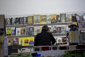 Leyendas de pueblos originarios, ciencia ficción y cuentos sobre bullying y prevención del suicidio en la Feria Provincial del Libro Leyendas de pueblos originarios, ciencia ficción y cuentos sobre bullying y prevención del suicidio en la Feria Provincial del Libro