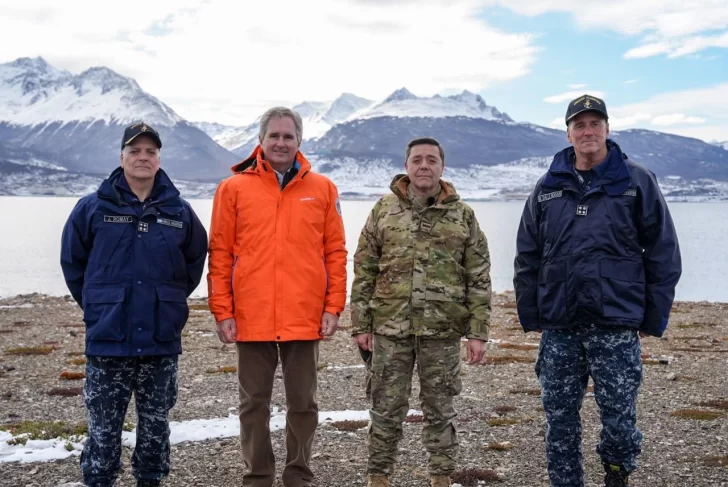 Quirno: “La decisión del Presidente Javier Milei es que todas las áreas del Estado argentino trabajemos en forma coordinada en la defensa de la soberanía en el Atlántico Sur Quirno: “La decisión del Presidente Javier Milei es que todas las áreas del Estado argentino trabajemos en forma coordinada en la defensa de la soberanía en el Atlántico Sur