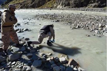 El Chaltén: ordenan al municipio que restrinja la actividad de un centro de residuos por presunta contaminación al río Fitz Roy El Chaltén: ordenan al municipio que restrinja la actividad de un centro de residuos por presunta contaminación al río Fitz Roy