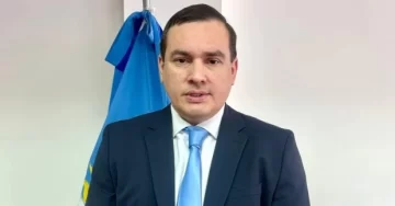 El gobernador Claudio Vidal volvió a insistir con el pliego del juez Carlos Albarracín El gobernador Claudio Vidal volvió a insistir con el pliego del juez Carlos Albarracín