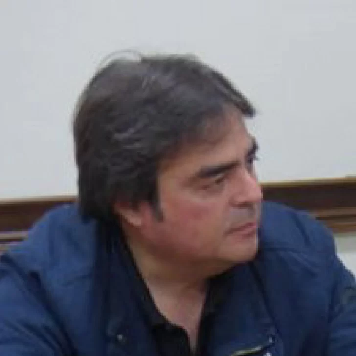 Miguel Farías: “Parece que después del acto del PJ todos se quedaron trasnochando con Peralta” Miguel Farías: “Parece que después del acto del PJ todos se quedaron trasnochando con Peralta”