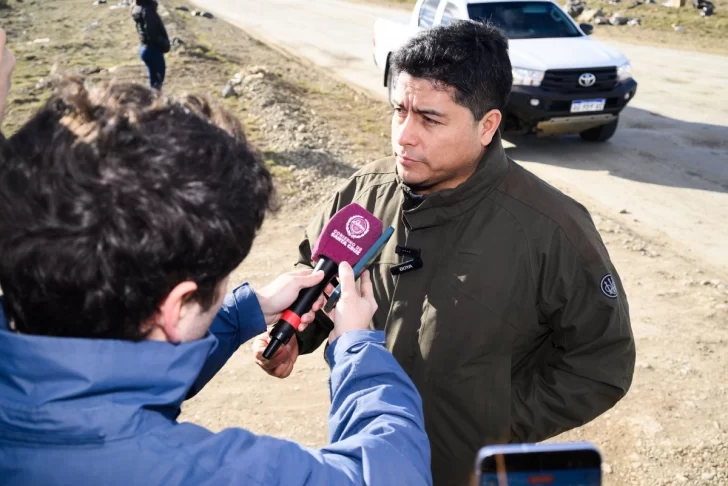  Vidal: “Mañana estaríamos enviando maquinarias ya para poder nivelar el suelo de lo que es la cancha de fútbol