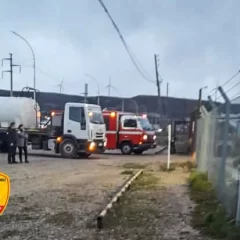 Cañadón Seco: una sobrepresión de gas desató una tarde de incendios y un amplio operativo de Bomberos