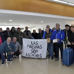 Después de 44 años, veteranos volvieron a las Malvinas y fueron hostigados: “No hay que bajar los brazos”