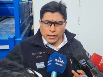 Vidal cruzó a Peralta: “Su enojo es porque no le nombramos a la cuñada en la Justicia ni a él en YPF” Vidal cruzó a Peralta: “Su enojo es porque no le nombramos a la cuñada en la Justicia ni a él en YPF”