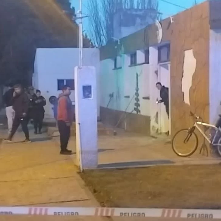 Le dieron de alta a los policías y reubicaron a los detenidos tras el incendio en la comisaría que dejó dos muertos Le dieron de alta a los policías y reubicaron a los detenidos tras el incendio en la comisaría que dejó dos muertos
