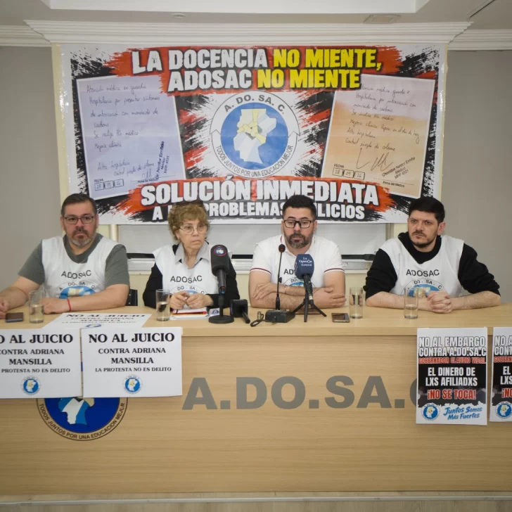 ADOSAC brindó una conferencia de prensa por lo ocurrido en la Escuela 83: “La docencia no miente” ADOSAC brindó una conferencia de prensa por lo ocurrido en la Escuela 83: “La docencia no miente”