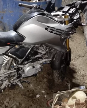 Allanaron una casa en Caleta Olivia y recuperaron una moto de alta gama robada en Buenos Aires Allanaron una casa en Caleta Olivia y recuperaron una moto de alta gama robada en Buenos Aires