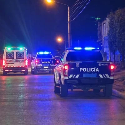 Tomaba alcohol con un conocido, terminó apuñalado en la cara y no recuerda el ataque