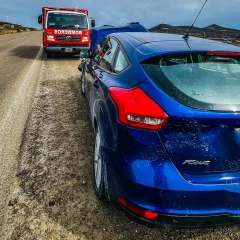 Importantes daños materiales tras choque entre un auto y una camioneta cerca de Cañadón Seco