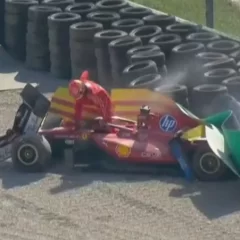 ¡Increíble coincidencia! Leclerc volvió a chocar en la misma curva del GP de Monza exactamente seis años después