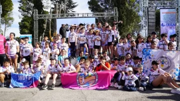 Comenzó la Corrida de Crónica en Rawson con los más chicos como protagonistas Comenzó la Corrida de Crónica en Rawson con los más chicos como protagonistas