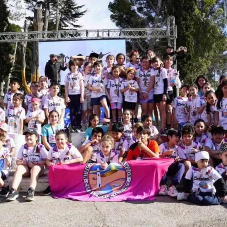 Comenzó la Corrida de Crónica en Rawson con los más chicos como protagonistas Comenzó la Corrida de Crónica en Rawson con los más chicos como protagonistas